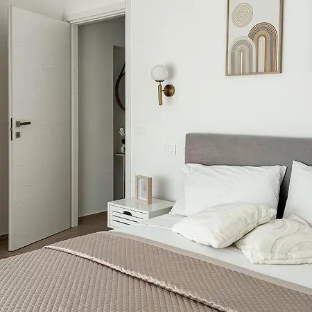 Amazing In With Wifi